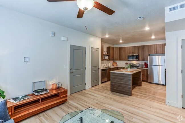 Kitchen (2 Bed/2 Bath) - Wingspan Rental