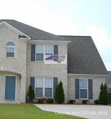 Photo - 2055B Cambria Dr