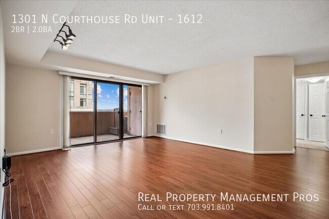 Photo - 1301 N Courthouse Rd Unit 1612