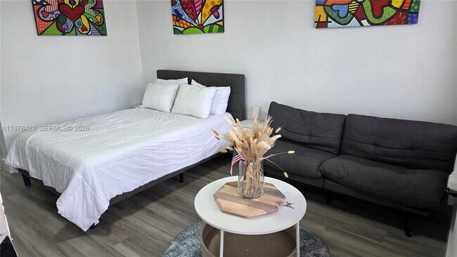 Photo - 761 Euclid Ave Unit 4