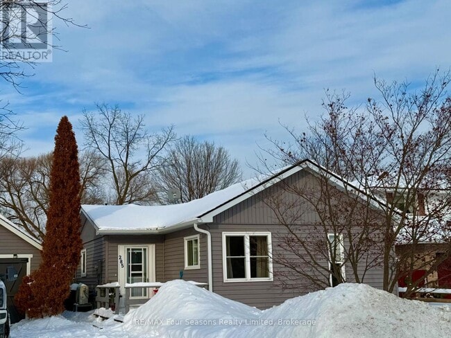 Photo - 285 SECOND STREET