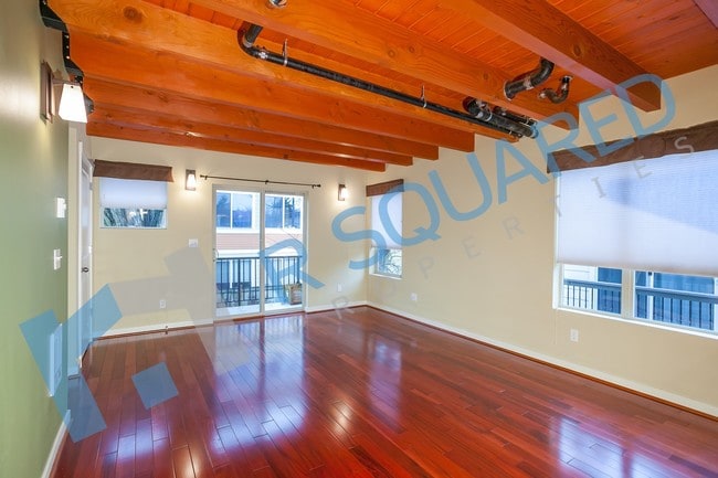 Photo - 9239 Woodlawn Ave N