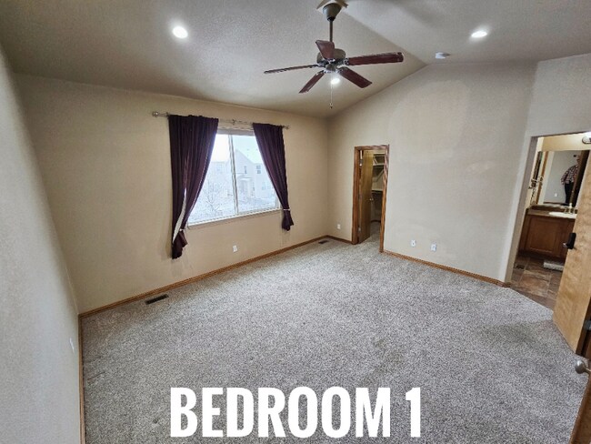 Photo - 2225 Bucolo Ave