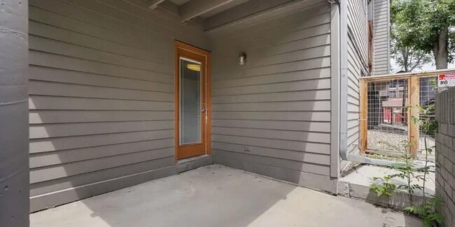 Photo - 2037 Walnut St