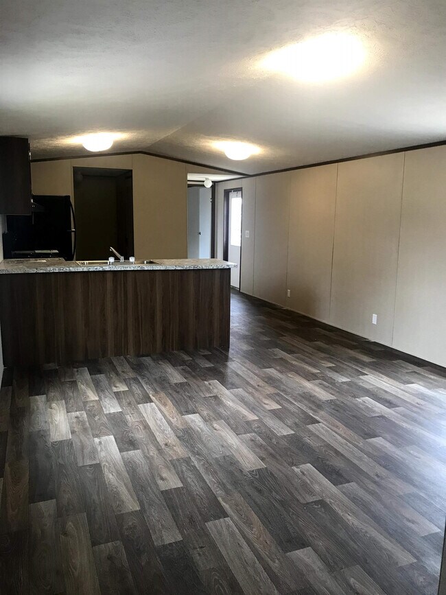 Photo - 3019 Douglas Rd