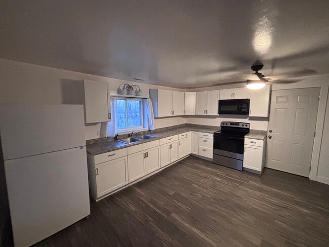 Photo - 1562 Branched Oak Rd