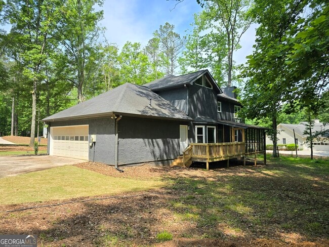 Photo - 260 Greenfield Cir