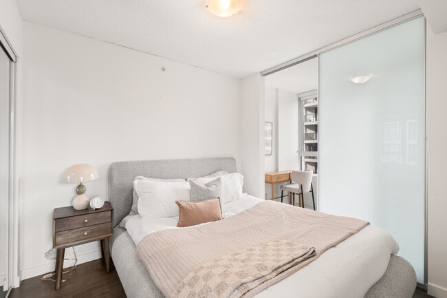 Photo - 1009 Harwood St Unit SI ID1502457P