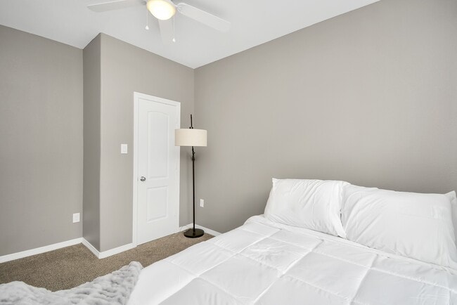 Building Photo - 3019 Elysian St