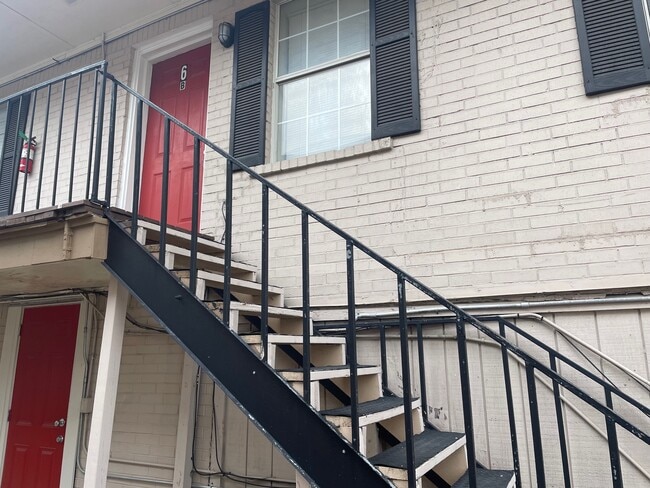 Photo - 4310 Mt Vernon St Unit 6