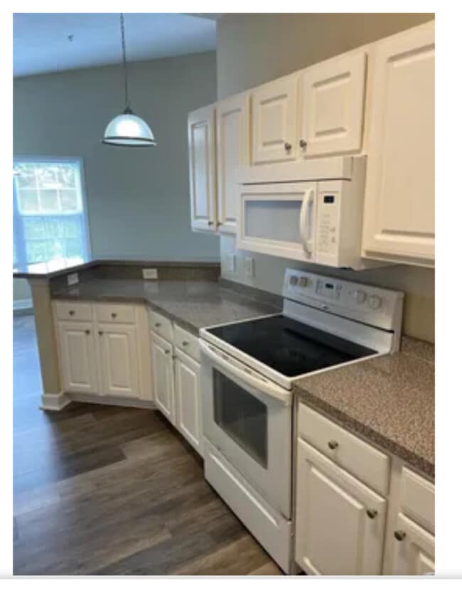 Photo - 121 Ashley Park Dr Unidad 5E