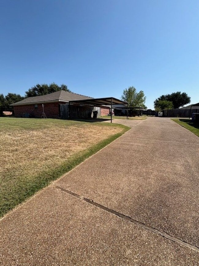 Photo - 10316 Hyacinth Ln Unidad B