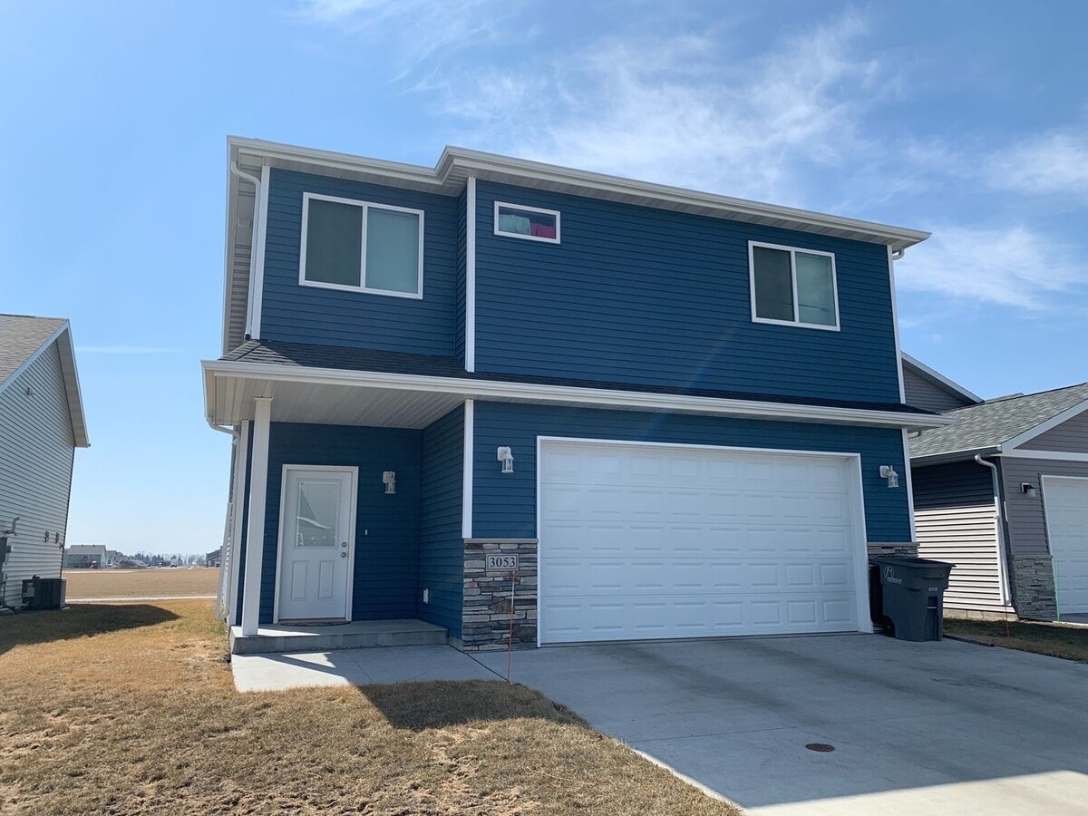 Photo - 3 bed, 3 bath Single Family Home