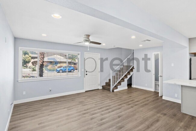 Unit Apt 2