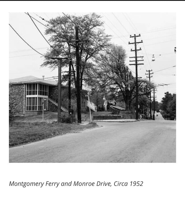 Building Photo - 1732 Monroe Dr NE Unit A