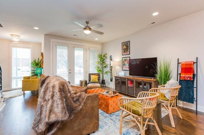 Photo - 505 Wedgewood Ave Unit ID1312423P