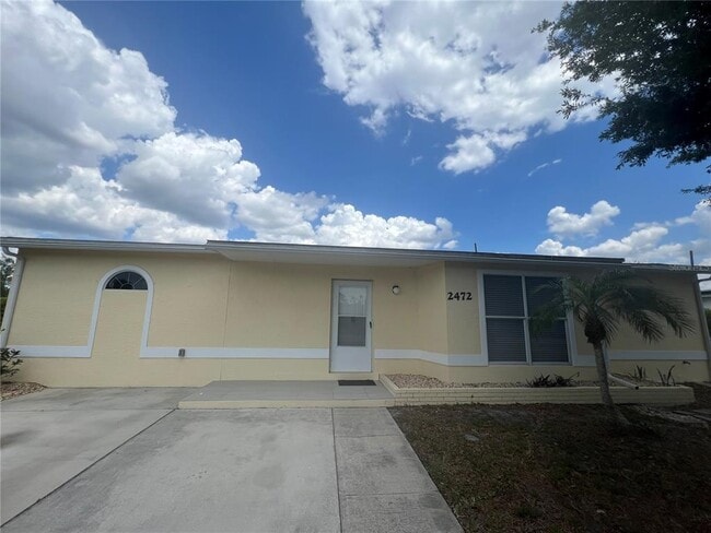 Building Photo - 2472 Picnic St