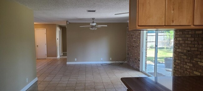 Photo - 11123 Hazelhurst Dr