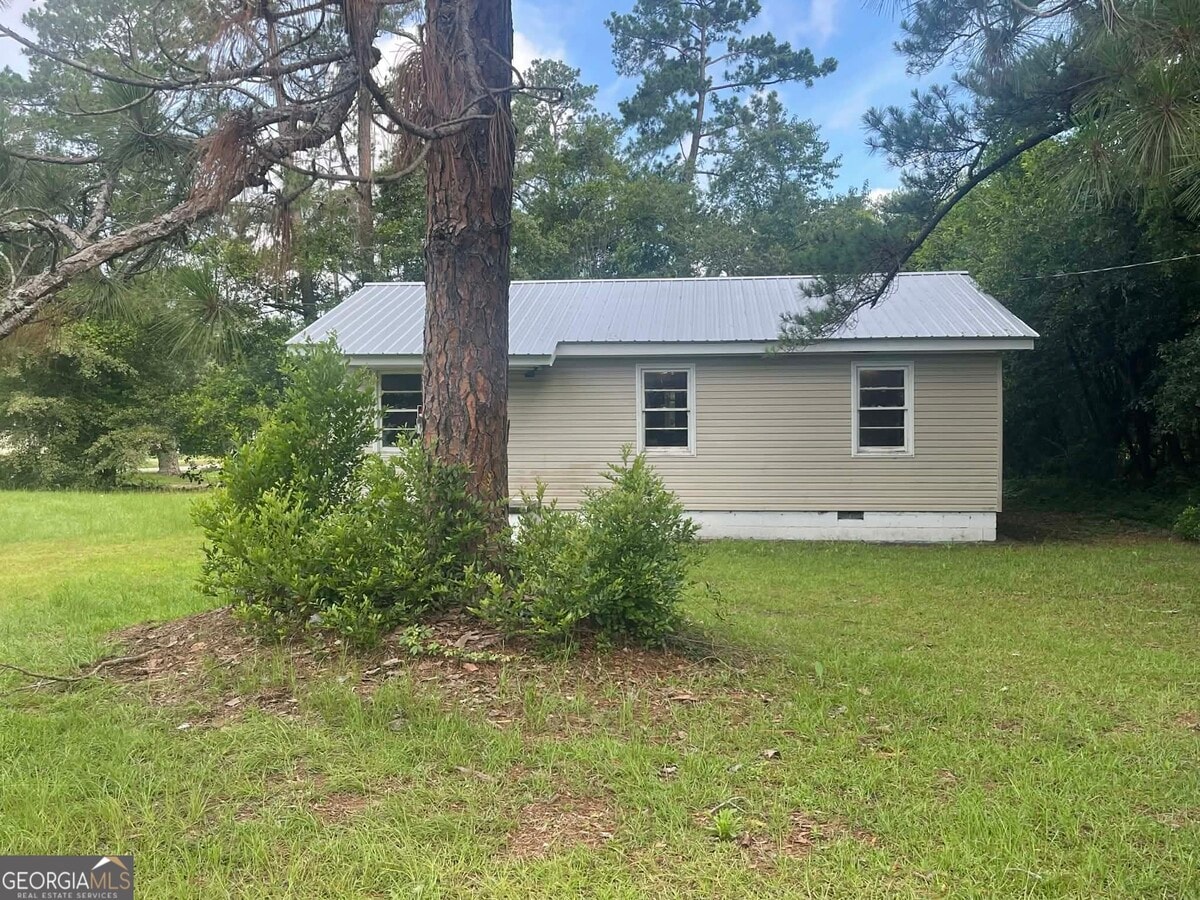 Photo - 213 Poplar St