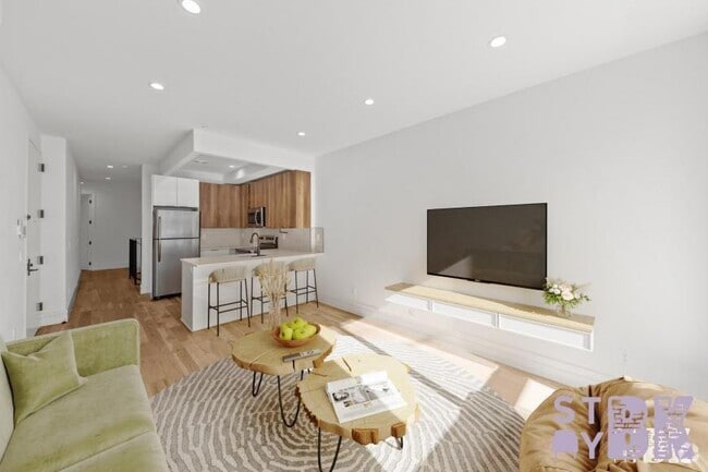 Building Photo - 3 bedroom in BROOKLYN NY 11203 Unit 1 Rental