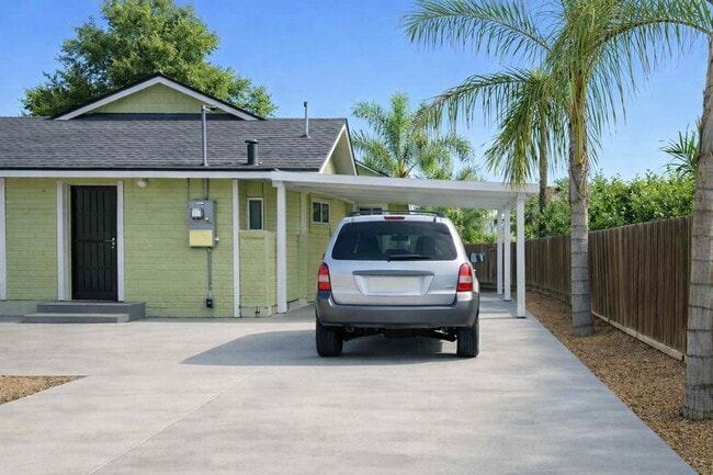 Photo - 835 E Nocta St