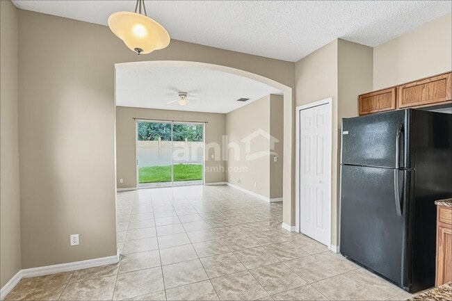 5039 Adair Oak Dr