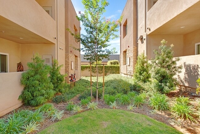 98- #1 N. Oakview Drive