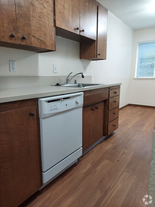 Kitchen - Legend House