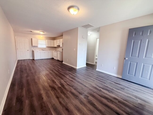 Photo - 309 Ingram St Unit #D