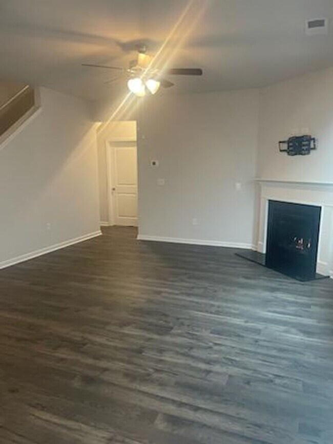 Photo - LIKE NEW HOME-NEIGHBORHOOD POOL, PICKLEBALL, CABANA,WALKING TRAILS