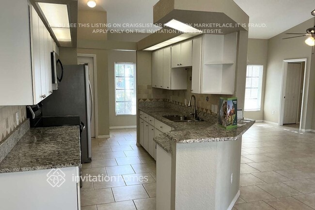 Photo - 23156 Hillsdale Ave