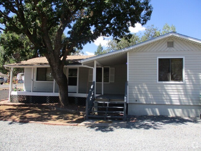 Building Photo - 400 W Stratton Rental