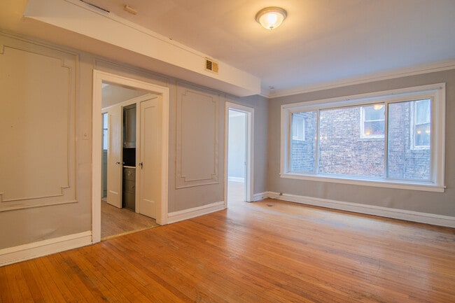 Photo - 7841 S Kingston Ave