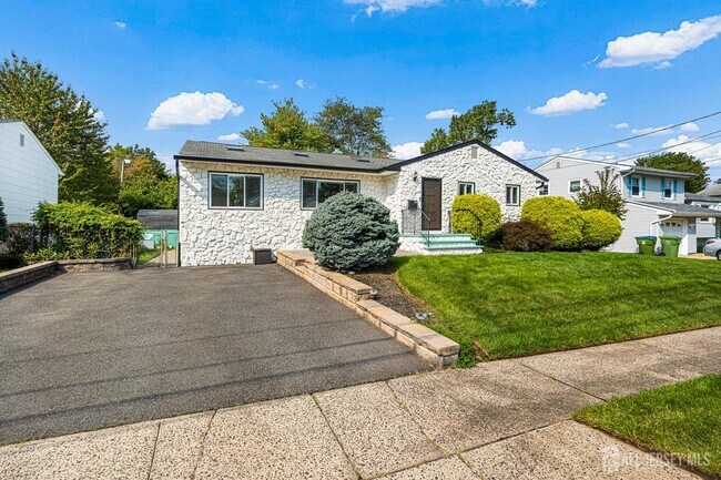 56 Rieder Rd