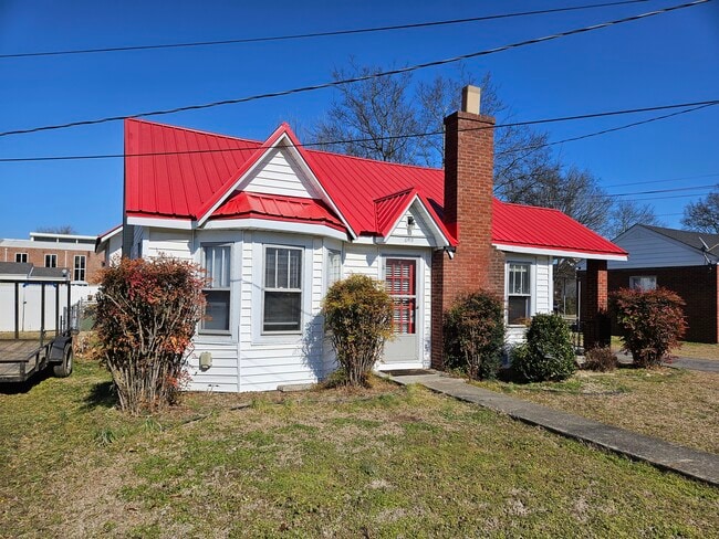 Building Photo - 403 Martin Ave Unit a