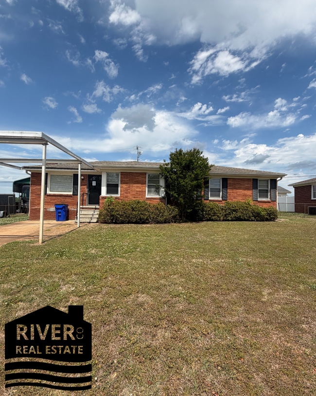 Building Photo - 4026 Peachtree St