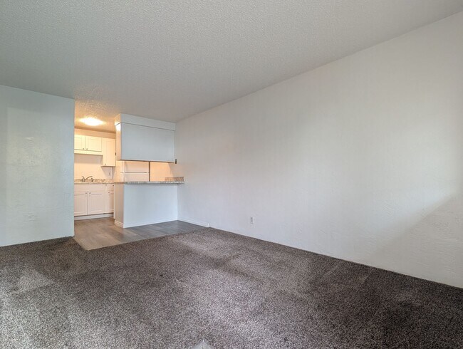 Photo - Updated 1-Bedroom, 1-Bath Apartment With On-site Laundry in Springfield!