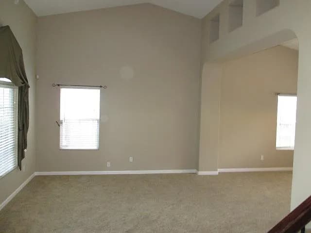 Photo - 142 Mike Gartrell Cir