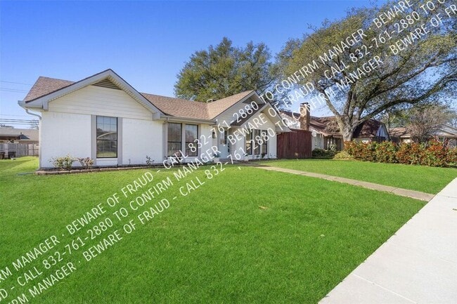 Building Photo - 2420 Majestic Dr