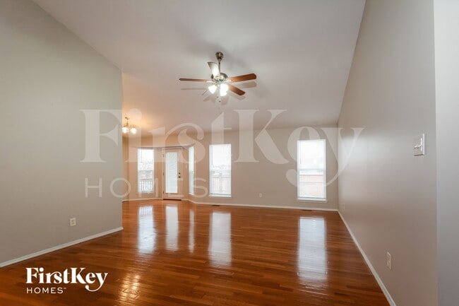 Photo - 14 Rivermeadows Dr