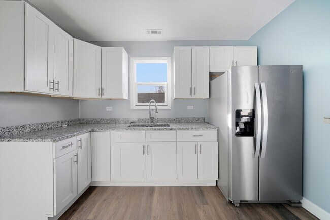 Photo - 1504 Hanover St