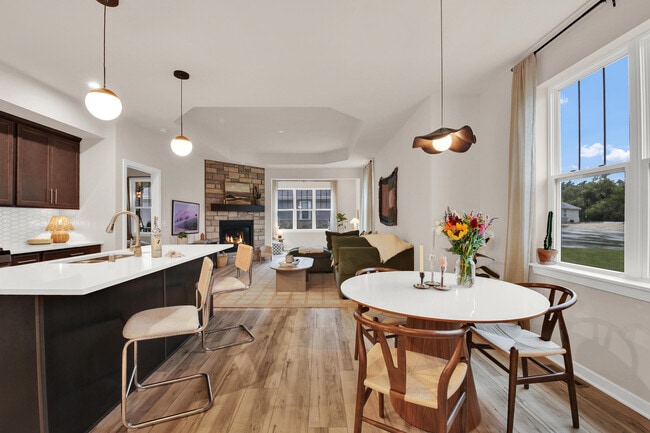 Photo - W204N1763 Laurel Pl