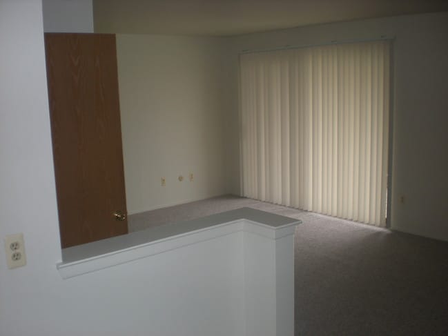 KIT LOOKING INTO LIVING - 20380 Purlingbrook St Unit 20418