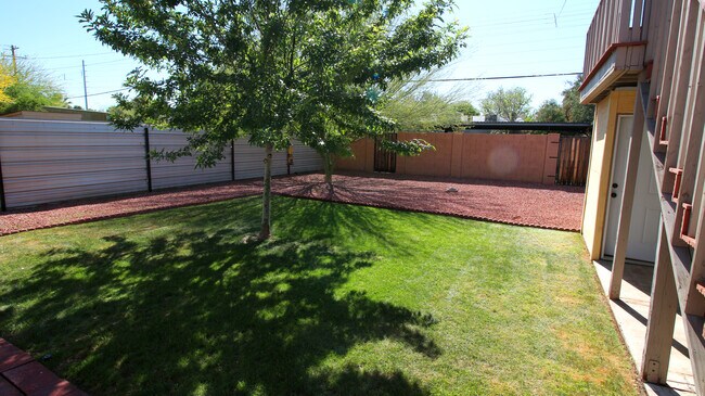 Photo - 2214 N 8th St