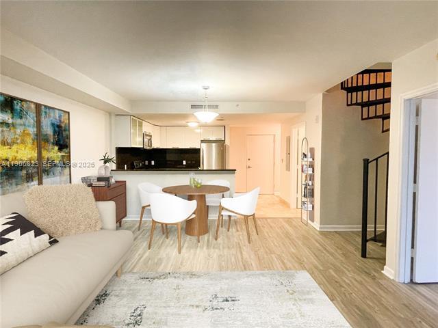 Photo - 3329 Virginia st Unit PH-26