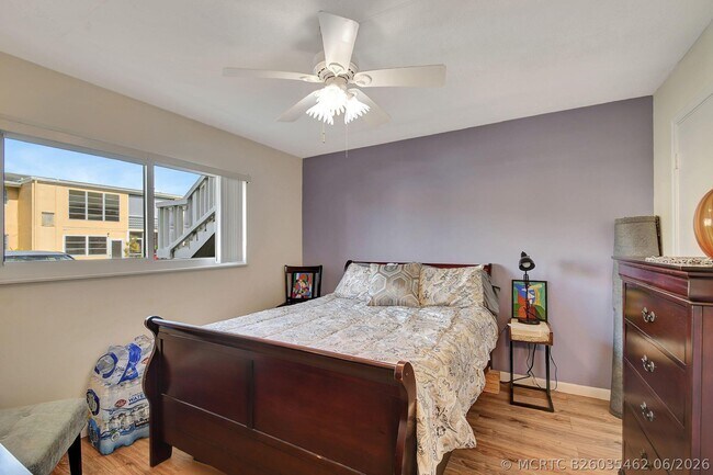 2121 NE 1st Ct Unidad 105