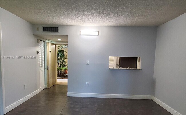 Photo - 8075 SW 107th Ave Unidad 121