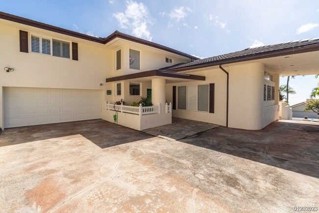 Photo - 4BR 3.5BA with OCEAN VIEWS & POOL at Premier Gated Community of Hawaii Loa Ridge