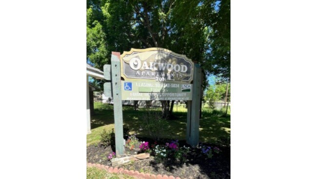 Photo - 701 N Madison St