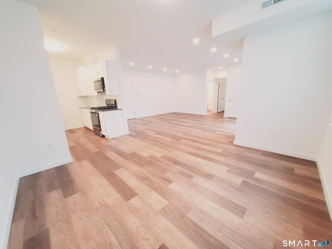 Photo - 916 Hope St Unit 203